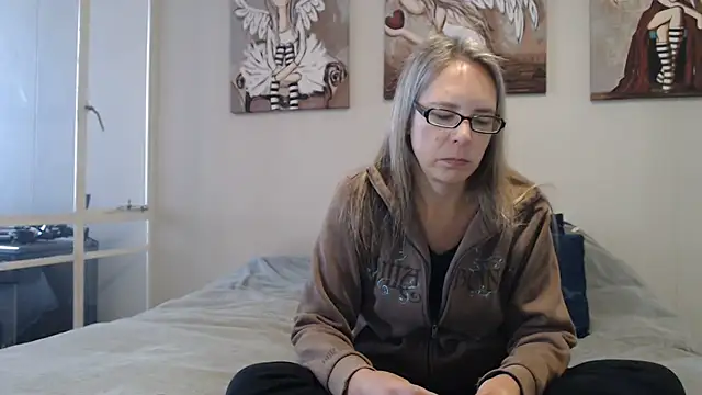 Snapshot of blondiesin50 chatting on July 2026 12:24:02 PM blondiesin50 online show from July 2026 12:24:02 PM