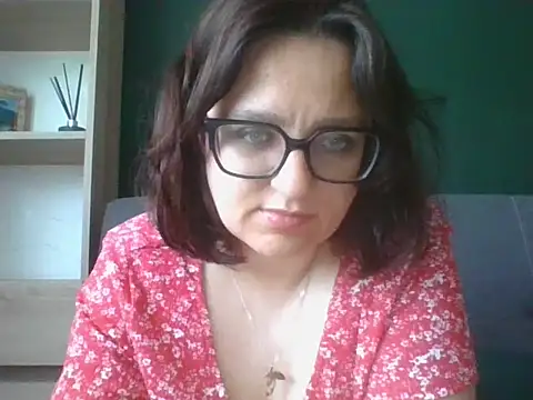 Snapshot of sensual_paris chatting on May 2026 05:35:01 AM sensual paris online show from May 2026 05:35:01 AM