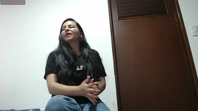 HelenNovoa online show from July 2026 06:47:01 PM