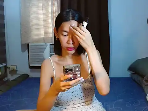 Snapshot of 1perfectmodel chatting on November 2025 01:04:02 AM 1perfectmodel online show from November 2025 01:04:02 AM