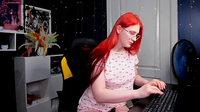 Queen Milena online show from June 2026 11:48:02 AM