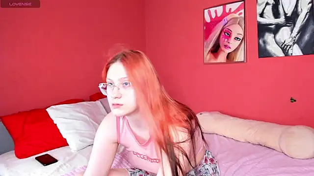 Queen Milena online show from June 2026 03:02:01 AM
