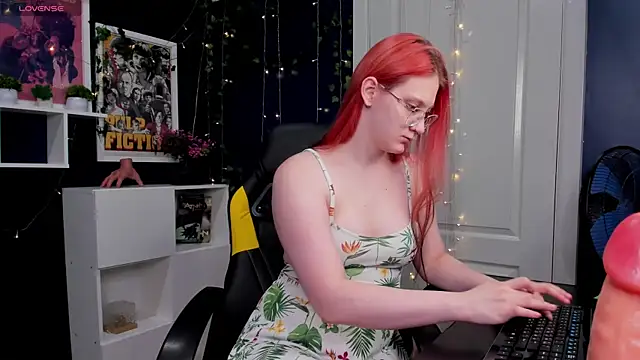 Queen Milena online show from July 2026 02:58:01 AM