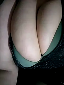 beauty-curvy online show from April 2026 01:06:01 PM