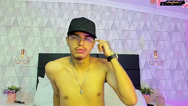 TysonRiggs online show from May 2026 12:12:01 PM