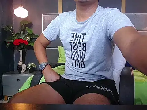 Snapshot of noah_oliver1 chatting on June 2026 12:13:01 AM noah oliver1 online show from June 2026 12:13:01 AM