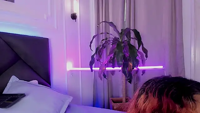 Snapshot of Raichell_sweet_curvy chatting on April 2026 05:30:01 PM Raichell sweet curvy online show from April 2026 05:30:01 PM