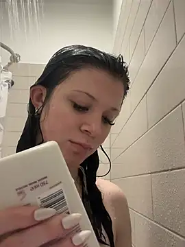 kaygbbmama online show from April 2026 12:06:01 AM