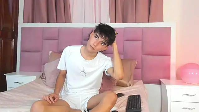 christopher robin4 online show from April 2026 08:26:01 PM