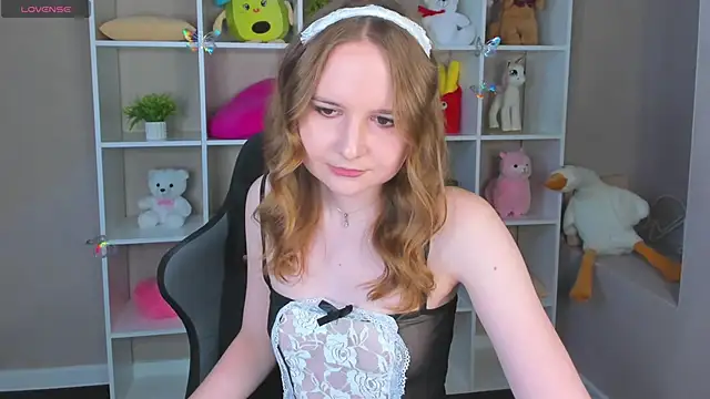 Emmaa Kimm online show from June 2026 01:28:02 AM