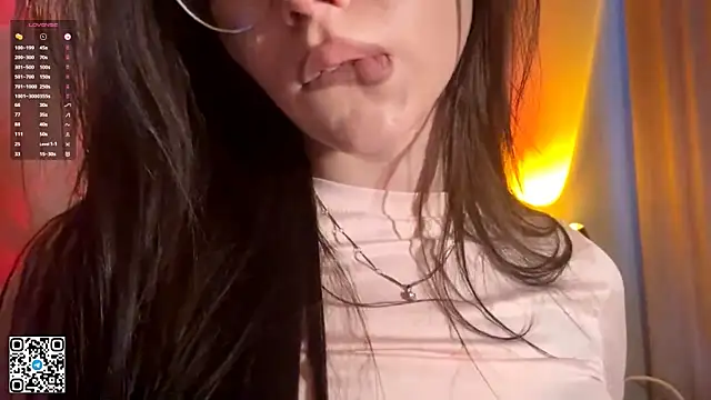 MelanieHale online show from April 2026 04:12:02 PM