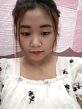 Snapshot of Azoo120-2 chatting on May 2026 02:43:01 PM Azoo120-2 online show from May 2026 02:43:01 PM