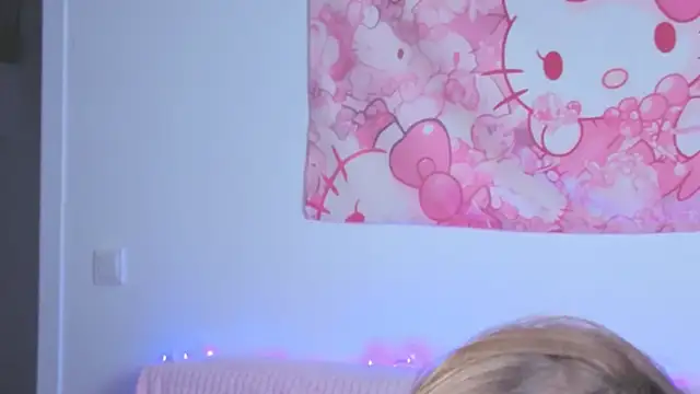 LouiseKane online show from July 2026 12:20:02 PM