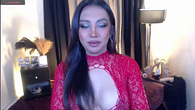 Snapshot of LoveMarie69xoxo chatting on May 2026 03:19:02 PM LoveMarie69xoxo online show from May 2026 03:19:02 PM