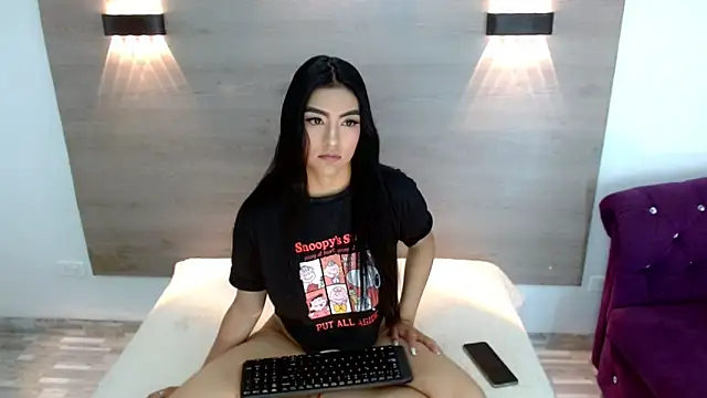 Snapshot of RoxxySweet01 chatting on June 2026 12:55:01 PM RoxxySweet01 online show from June 2026 12:55:01 PM