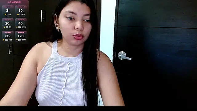 Snapshot of KarlaLoving chatting on June 2026 06:18:02 PM KarlaLoving online show from June 2026 06:18:02 PM