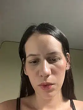 Snapshot of caterinekess chatting on April 2026 06:31:02 AM caterinekess online show from April 2026 06:31:02 AM