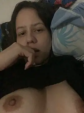 Snapshot of caterinekess chatting on May 2026 06:09:01 AM caterinekess online show from May 2026 06:09:01 AM