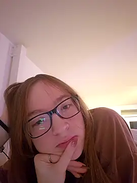Snapshot of Freaky-Doll chatting on May 2026 10:27:01 PM Freaky-Doll online show from May 2026 10:27:01 PM