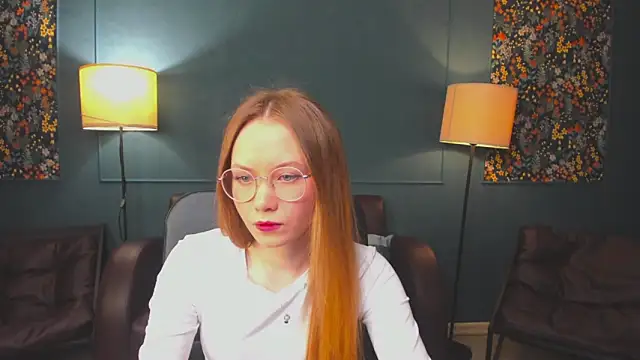 FloraLarsson online show from May 2026 10:00:01 AM