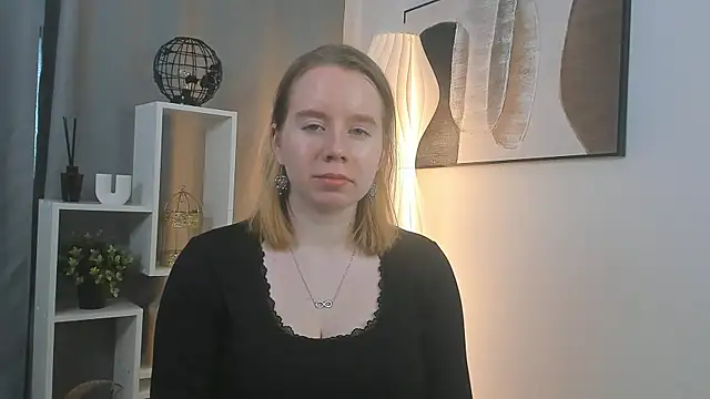 JeniceEl online show from April 2026 09:04:01 AM