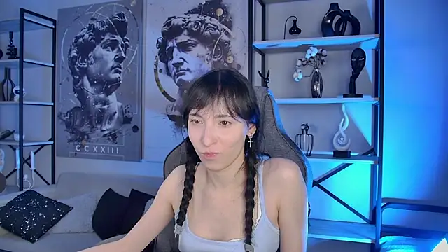 Snapshot of SeraphineSparda chatting on July 2026 11:49:01 AM SeraphineSparda online show from July 2026 11:49:01 AM