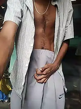 Snapshot of Tushu_under19_boy chatting on June 2026 03:42:02 AM Tushu under19 boy online show from June 2026 03:42:02 AM
