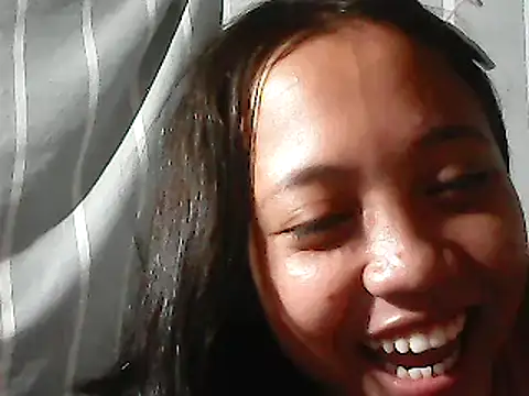 Snapshot of Yours_AsianPinayGirl18 chatting on June 2026 11:34:01 AM Yours AsianPinayGirl18 online show from June 2026 11:34:01 AM