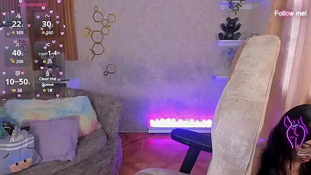 Snapshot of mia_smoke_ chatting on May 2026 02:56:02 PM mia smoke online show from May 2026 02:56:02 PM