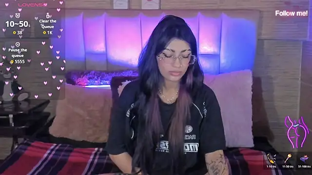 mia smoke  online show from June 2026 10:15:01 AM