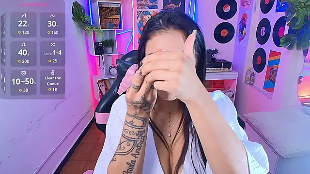 Snapshot of Duulce_mia chatting on July 2026 11:14:01 AM Duulce mia online show from July 2026 11:14:01 AM