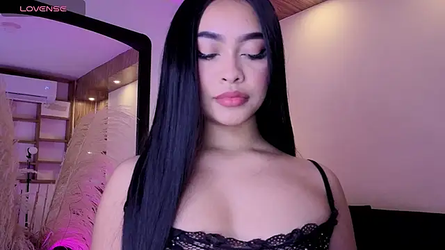 Snapshot of Chloe_monroee chatting on August 2026 03:28:01 AM Chloe monroee online show from August 2026 03:28:01 AM