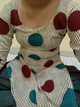 Snapshot of Seema_yadav01 chatting on May 2026 05:13:01 AM Seema yadav01 online show from May 2026 05:13:01 AM