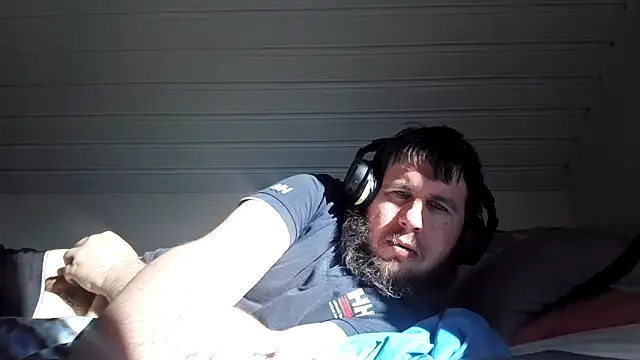Snapshot of stoffe900 chatting on May 2026 03:41:01 PM stoffe900 online show from May 2026 03:41:01 PM