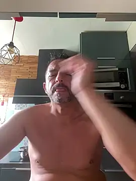 Snapshot of daddy3945 chatting on May 2026 02:04:01 PM daddy3945 online show from May 2026 02:04:01 PM