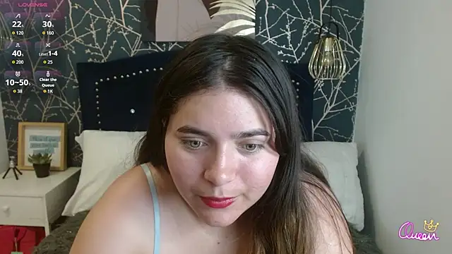 Snapshot of Laurha_ chatting on May 2026 07:11:01 PM Laurha online show from May 2026 07:11:01 PM