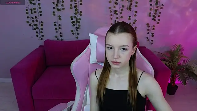 Snapshot of Eva_Th0mpson chatting on May 2026 01:03:01 AM Eva Th0mpson online show from May 2026 01:03:01 AM