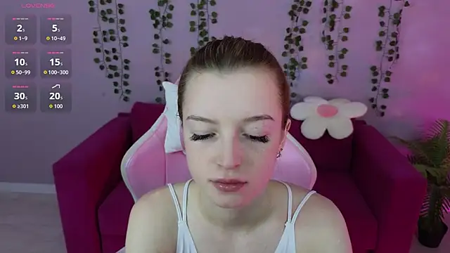 Eva Th0mpson online show from June 2026 01:07:02 AM