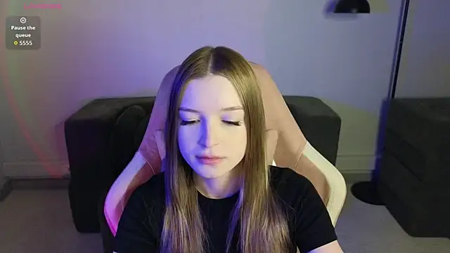 Eva Th0mpson online show from July 2026 03:23:01 AM