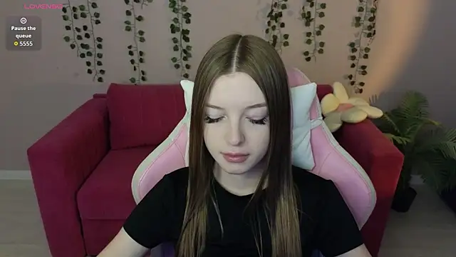 Eva Th0mpson online show from July 2026 12:58:02 AM