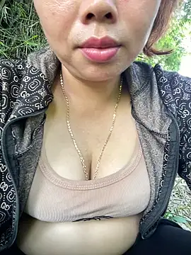 Banana-zz online show from May 2026 11:23:04 PM