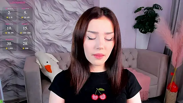Lonny Peach online show from July 2026 03:09:01 AM