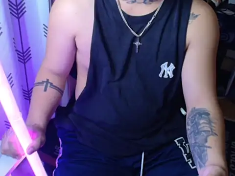Ashtonfuckingboi online show from July 2026 06:22:01 PM