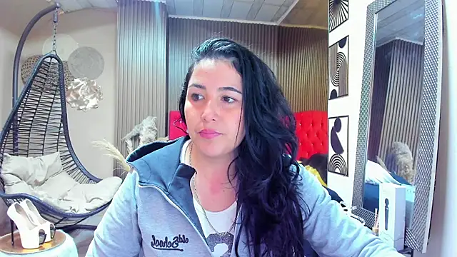 Snapshot of BBWLuxuryMuse chatting on July 2026 12:23:01 PM BBWLuxuryMuse online show from July 2026 12:23:01 PM