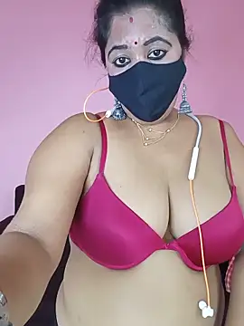Snapshot of Polly-bhabi chatting on May 2026 05:33:01 PM Polly-bhabi online show from May 2026 05:33:01 PM