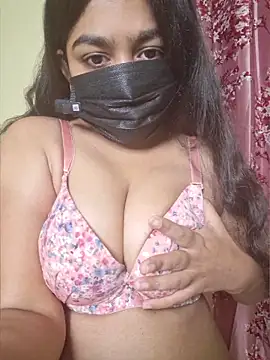 Snapshot of Hot-CouplesX chatting on May 2026 06:02:02 PM Hot-CouplesX online show from May 2026 06:02:02 PM