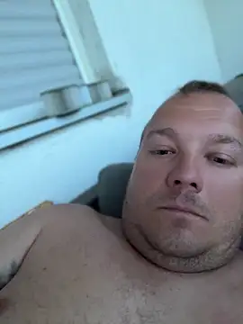 Goldenmoncsy online show from May 2026 07:12:02 PM