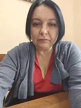 Snapshot of EmmaEmmy40 chatting on May 2026 09:26:02 AM EmmaEmmy40 online show from May 2026 09:26:02 AM