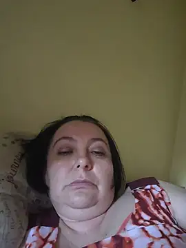 Snapshot of EmmaEmmy40 chatting on June 2026 05:04:02 PM EmmaEmmy40 online show from June 2026 05:04:02 PM