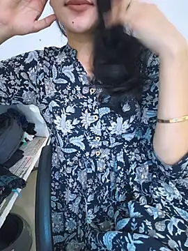 Snapshot of zoya_baby_ chatting on May 2026 04:09:02 AM zoya baby online show from May 2026 04:09:02 AM